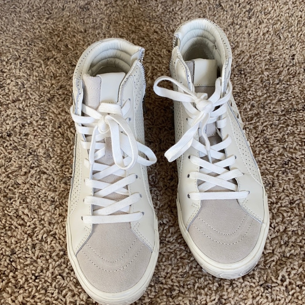 Steve Madden hi top sneaker. Size 10